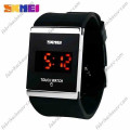 Купити Часи Skmei 0983 чорні спортивні ⌚ Наручні годинники на fabrikachasov.com ⭐ Безкоштовна доставка по Україні від 3000 грн ✈ Гарантія ✔ 10.000 моделей. Знижки!