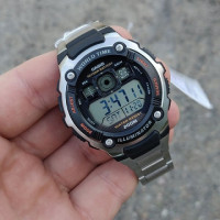 Часы CASIO AE-2000WD-1AVEF