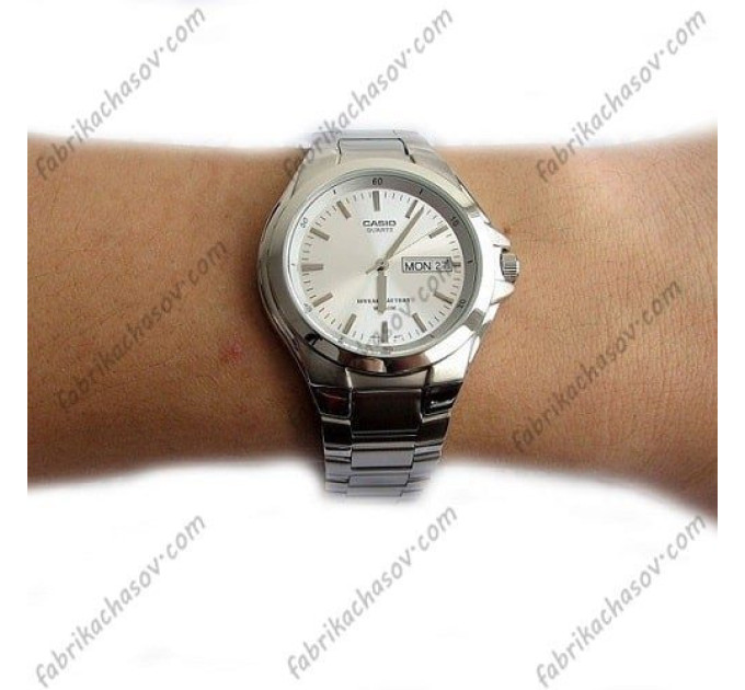 Купити ГОДИННИК CASIO MTP-1228D-7AVEF ⌚ Наручні годинники на fabrikachasov.com ⭐ Безкоштовна доставка по Україні від 3000 грн ✈ Гарантія ✔ 10.000 моделей. Знижки!