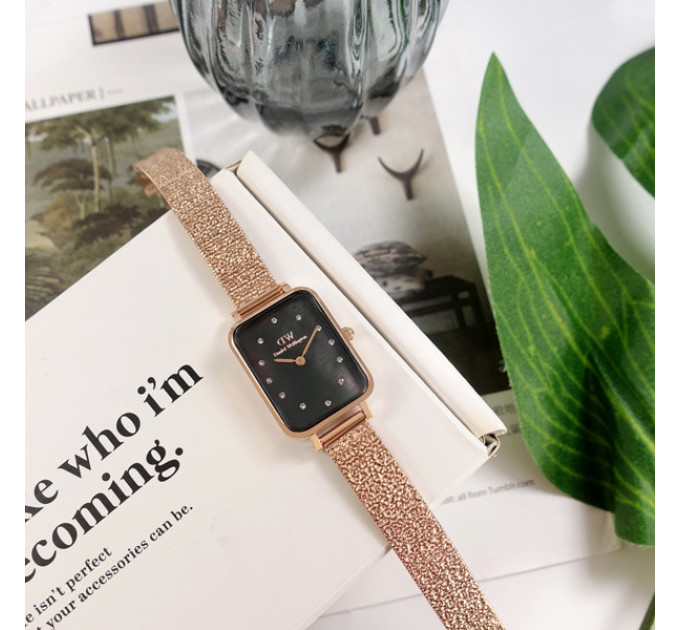 Купити ГОДИННИК DANIEL WELLINGTON DW00100216 ⌚ Наручні годинники на fabrikachasov.com ⭐ Безкоштовна доставка по Україні від 3000 грн ✈ Гарантія ✔ 10.000 моделей. Знижки!