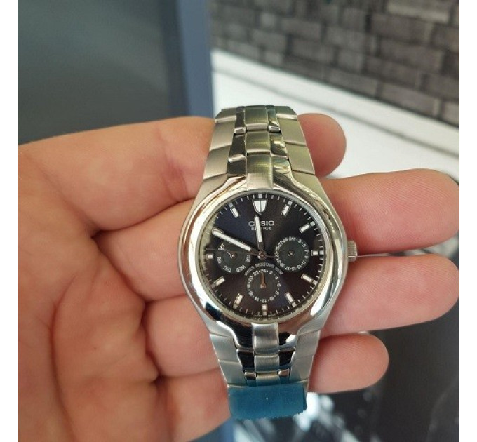 Купить Часы CASIO EF-304D-1AV ⌚ Наручные часы на fabrikachasov.com ⭐ Бесплатная доставка по Украине от 3000 грн ✈ Гарантия ✔ 10.000 моделей часов лучших брендов!