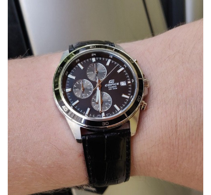 Купити ГОДИННИК CASIO EFR-526L-1AVUEF ⌚ Наручні годинники на fabrikachasov.com ⭐ Безкоштовна доставка по Україні від 3000 грн ✈ Гарантія ✔ 10.000 моделей годинників кращих брендів!
