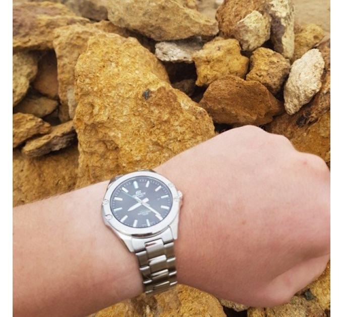 Купити ГОДИННИК CASIO EFR-S107D-1AVUEF ⌚ Наручні годинники на fabrikachasov.com ⭐ Безкоштовна доставка по Україні від 3000 грн ✈ Гарантія ✔ 10.000 моделей. Знижки!