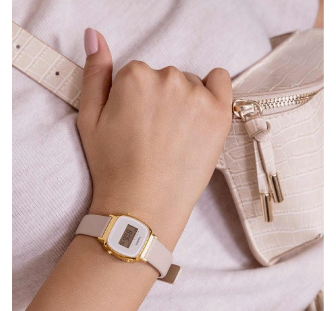 Купити Часи CASIO LA670WEFL-9EF ⌚ Наручні годинники на fabrikachasov.com ⭐ Безкоштовна доставка по Україні від 3000 грн ✈ Гарантія ✔ 10.000 моделей годинників кращих брендів!