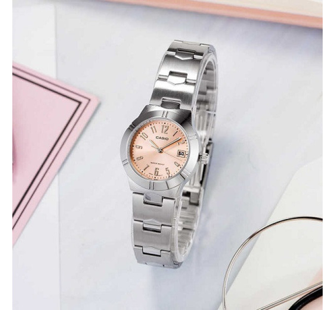 Купити ГОДИННИК CASIO LTP-1241D-4A3 ⌚ Наручні годинники на fabrikachasov.com ⭐ Безкоштовна доставка по Україні від 3000 грн ✈ Гарантія ✔ 10.000 моделей. Знижки!