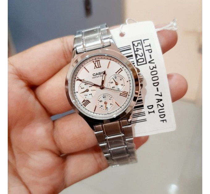 Купити ГОДИННИК CASIO LTP-V300D-7A2 ⌚ Наручні годинники на fabrikachasov.com ⭐ Безкоштовна доставка по Україні від 3000 грн ✈ Гарантія ✔ 10.000 моделей. Знижки!