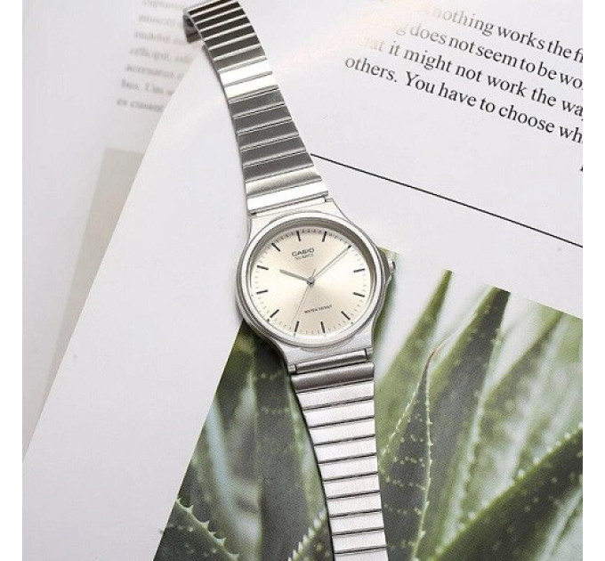 Купити ГОДИННИК CASIO MQ-24D-7EEF ⌚ Наручні годинники на fabrikachasov.com ⭐ Безкоштовна доставка по Україні від 3000 грн ✈ Гарантія ✔ 10.000 моделей годинників кращих брендів!