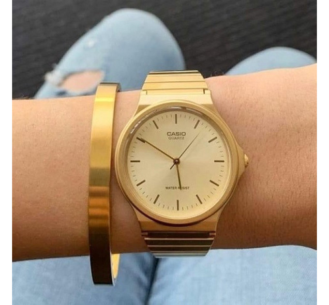 Купити ГОДИННИК CASIO MQ-24G-9EEF ⌚ Наручні годинники на fabrikachasov.com ⭐ Безкоштовна доставка по Україні від 3000 грн ✈ Гарантія ✔ 10.000 моделей. Знижки!
