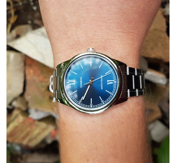 Купити ГОДИННИК CASIO MTP-V005D-2B2UDF ⌚ Наручні годинники на fabrikachasov.com ⭐ Безкоштовна доставка по Україні від 3000 грн ✈ Гарантія ✔ 10.000 моделей годинників кращих брендів!