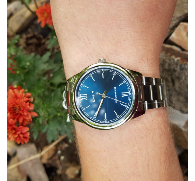 Купити ГОДИННИК CASIO MTP-V005D-2B2UDF ⌚ Наручні годинники на fabrikachasov.com ⭐ Безкоштовна доставка по Україні від 3000 грн ✈ Гарантія ✔ 10.000 моделей годинників кращих брендів!