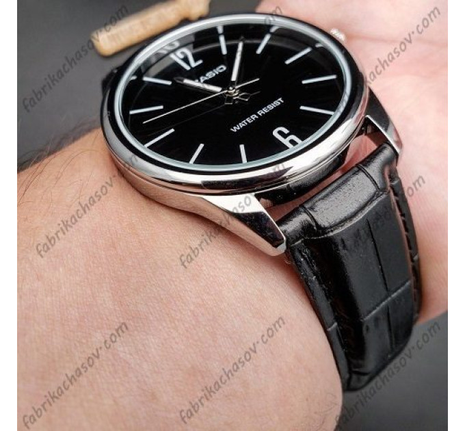 Купити ГОДИННИК CASIO MTP-V005L-1BUDF ⌚ Наручні годинники на fabrikachasov.com ⭐ Безкоштовна доставка по Україні від 3000 грн ✈ Гарантія ✔ 10.000 моделей. Знижки!