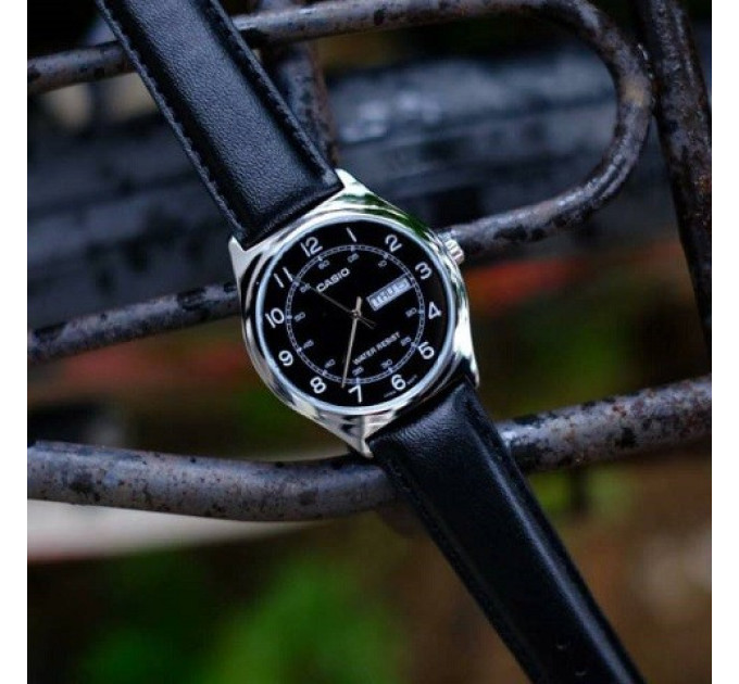 Купити ГОДИННИК CASIO MTP-V006L-1B2 ⌚ Наручні годинники на fabrikachasov.com ⭐ Безкоштовна доставка по Україні від 3000 грн ✈ Гарантія ✔ 10.000 моделей. Знижки!