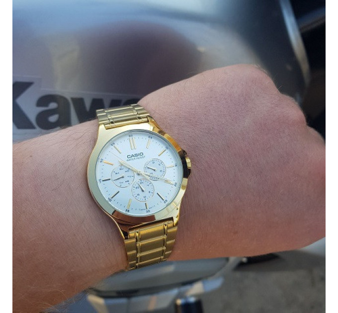 Купити ГОДИННИК CASIO MTP-V300G-7AUDF ⌚ Наручні годинники на fabrikachasov.com ⭐ Безкоштовна доставка по Україні від 3000 грн ✈ Гарантія ✔ 10.000 моделей. Знижки!