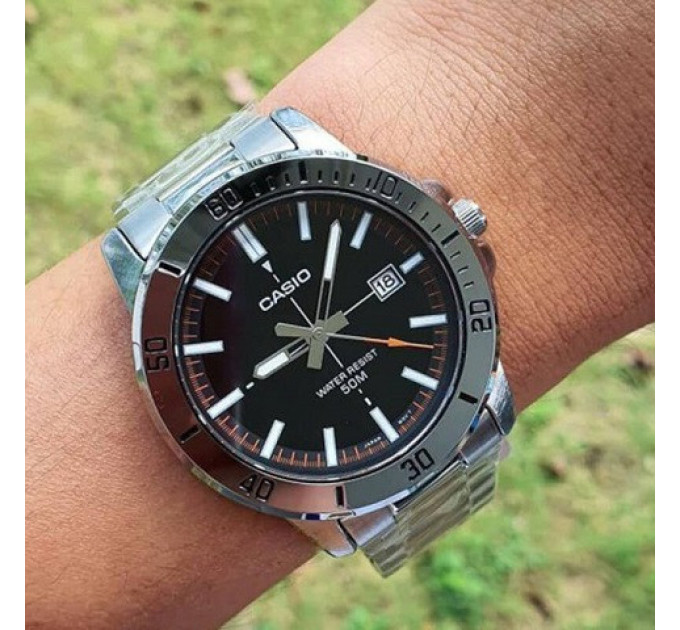 Купити ГОДИННИК CASIO MTP-VD01D-1E2VUDF ⌚ Наручні годинники на fabrikachasov.com ⭐ Безкоштовна доставка по Україні від 3000 грн ✈ Гарантія ✔ 10.000 моделей. Знижки!